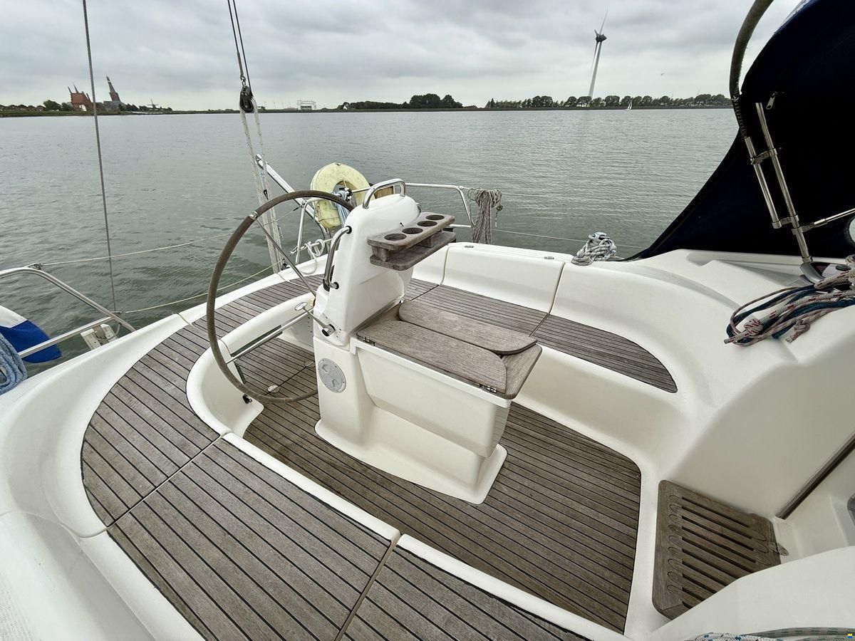Bavaria 39