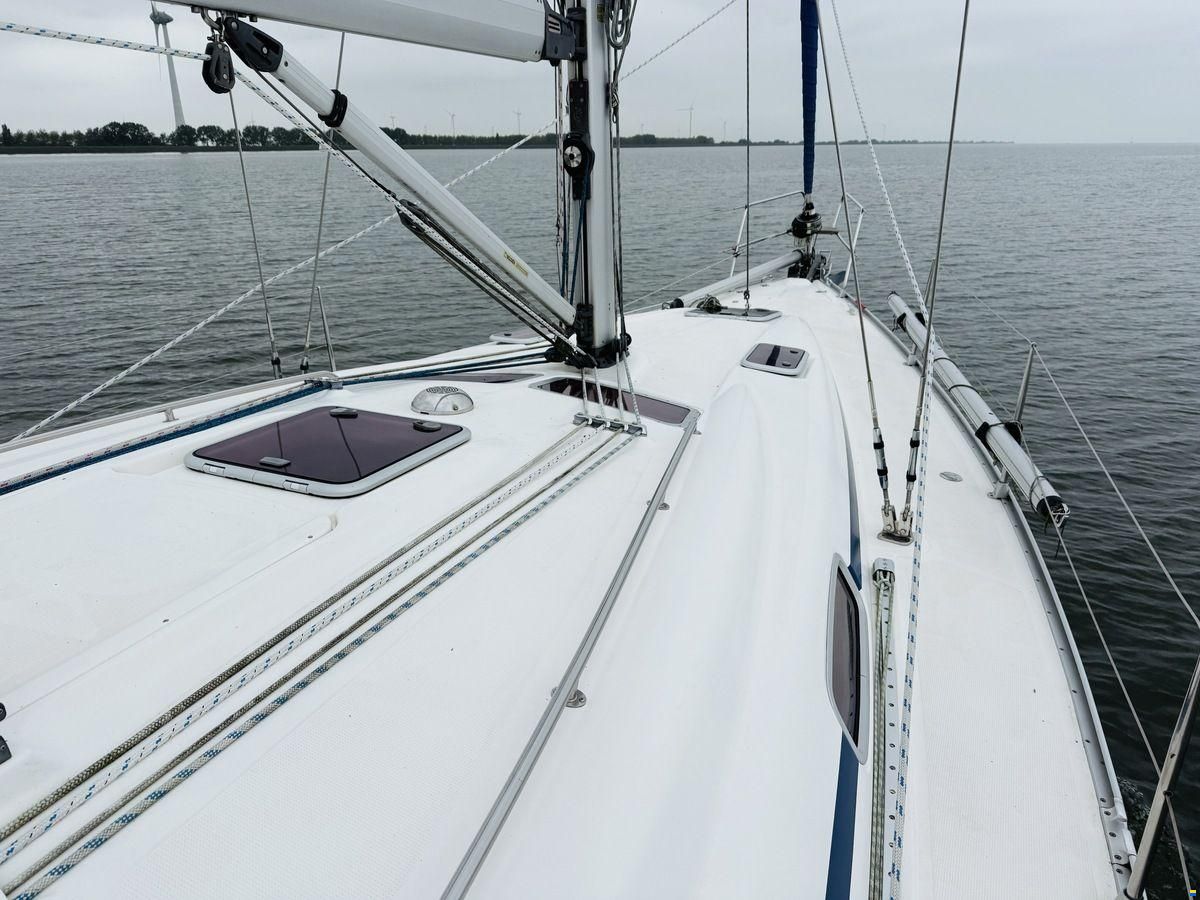 Bavaria 39