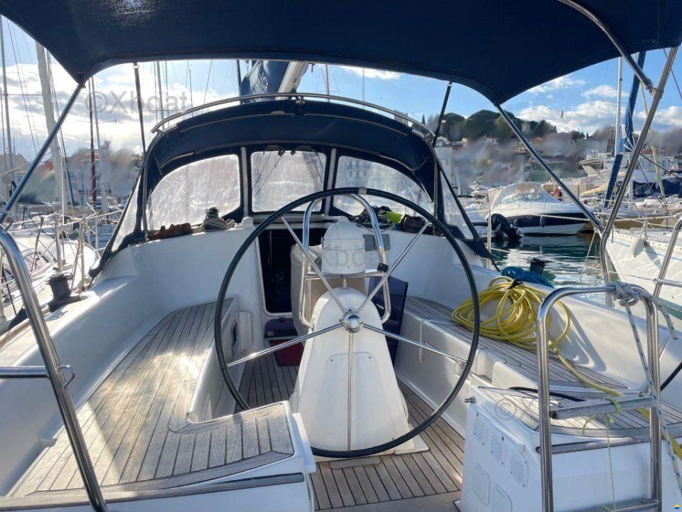 Dufour 325