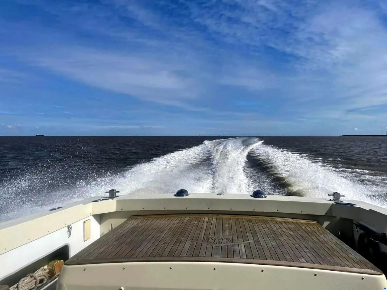Bertram 26 HT