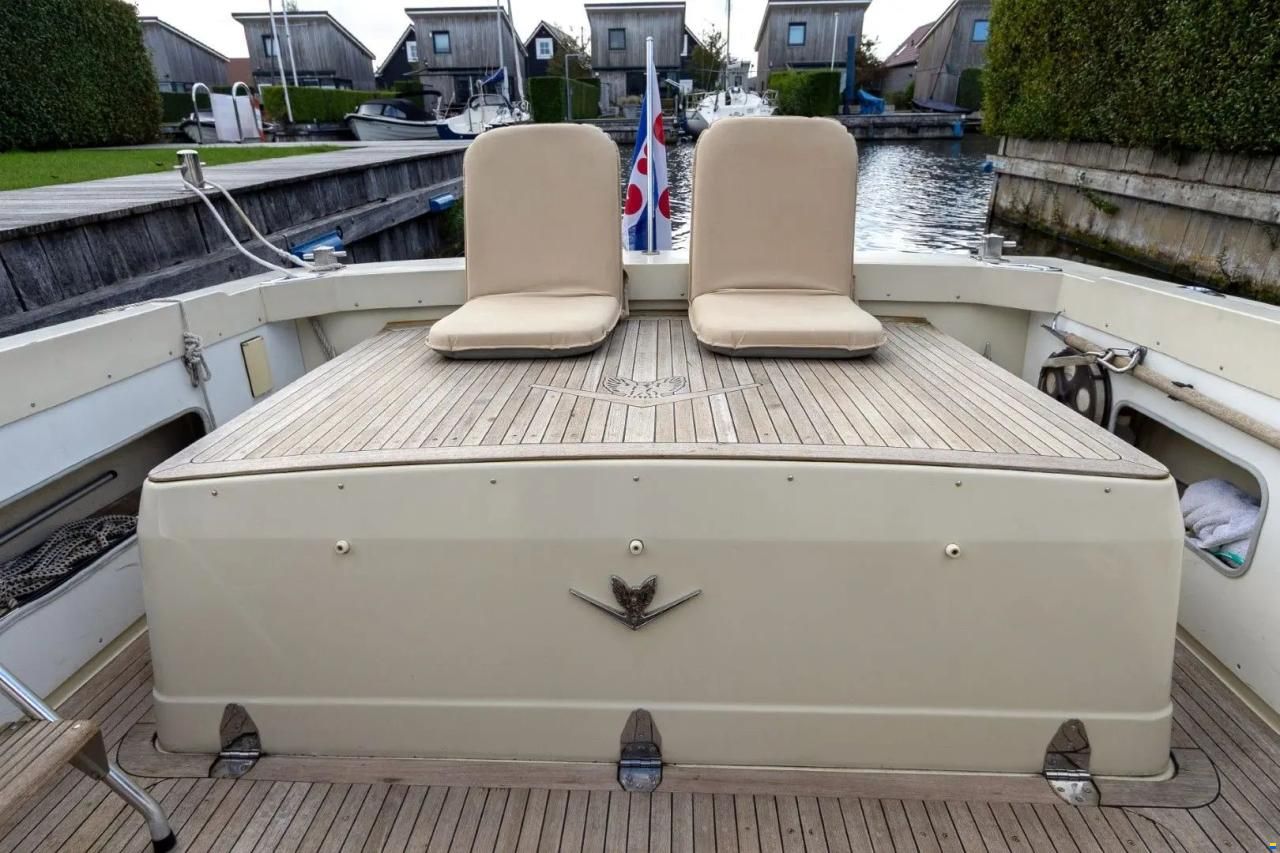 Bertram 26 HT