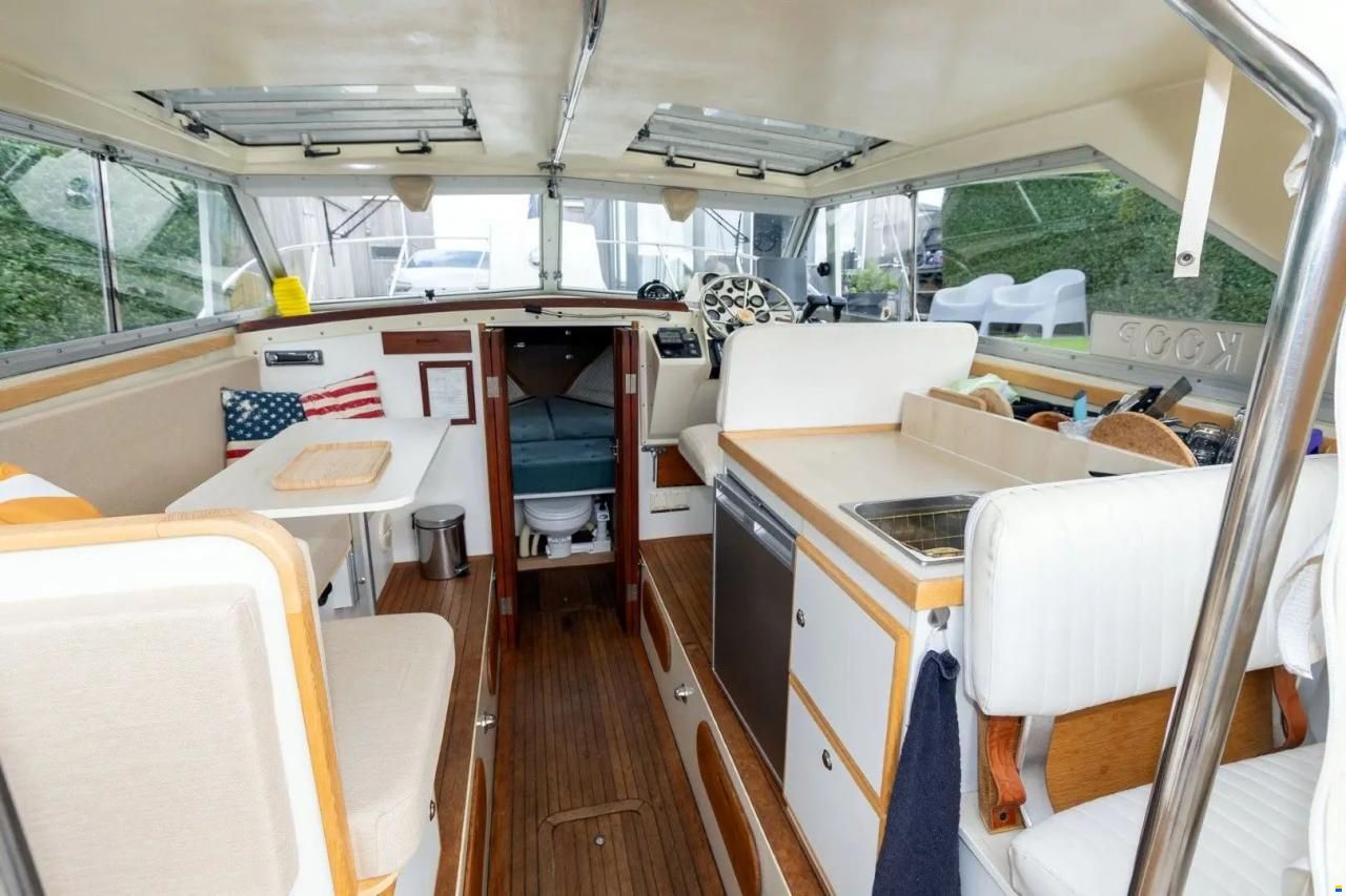 Bertram 26 HT