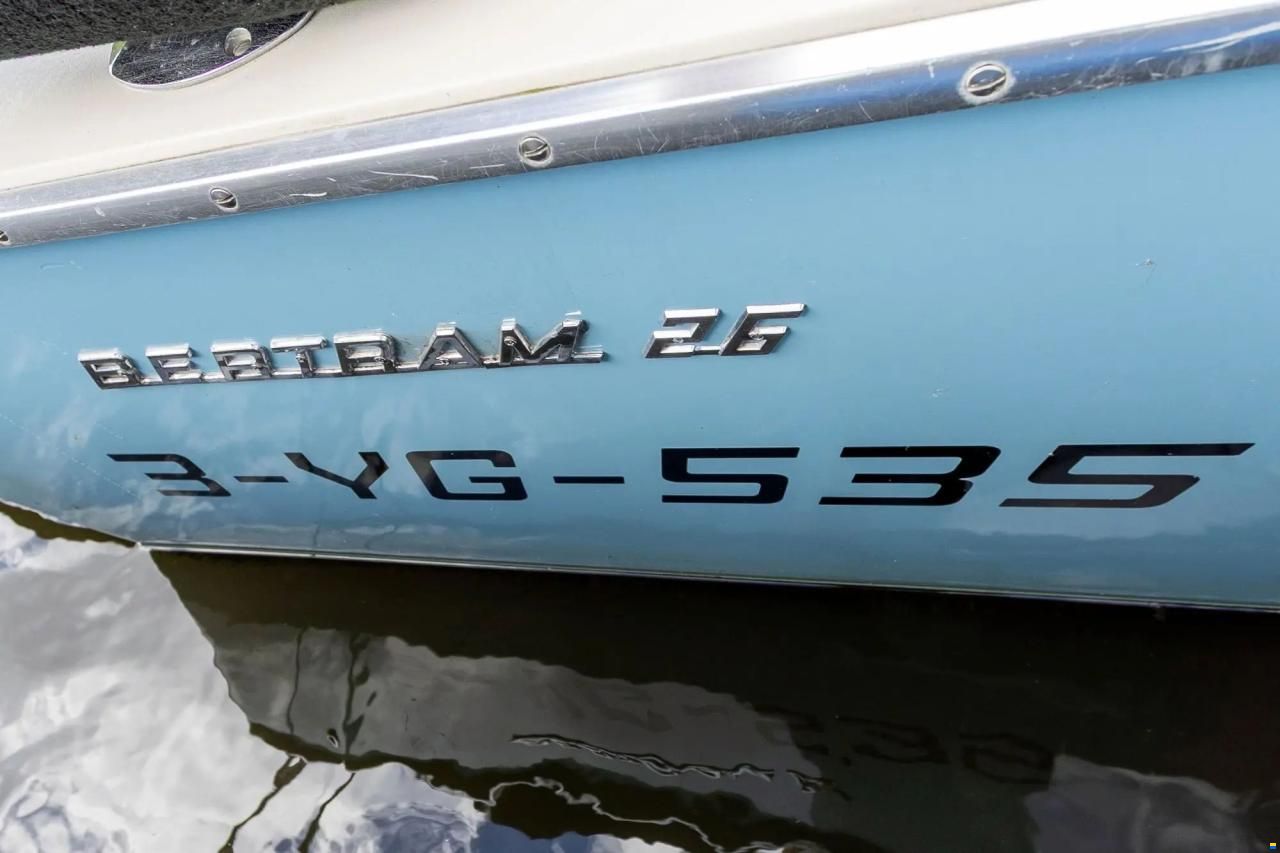 Bertram 26 HT