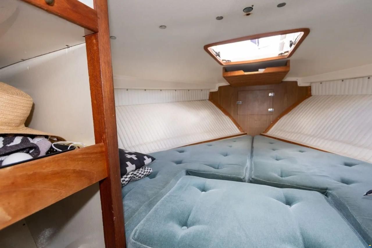 Bertram 26 HT