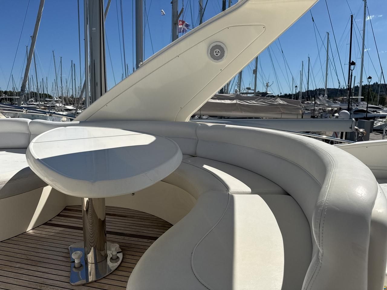 Azimut 55E