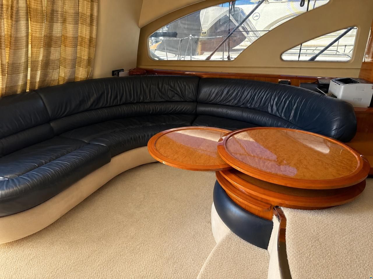 Azimut 55E