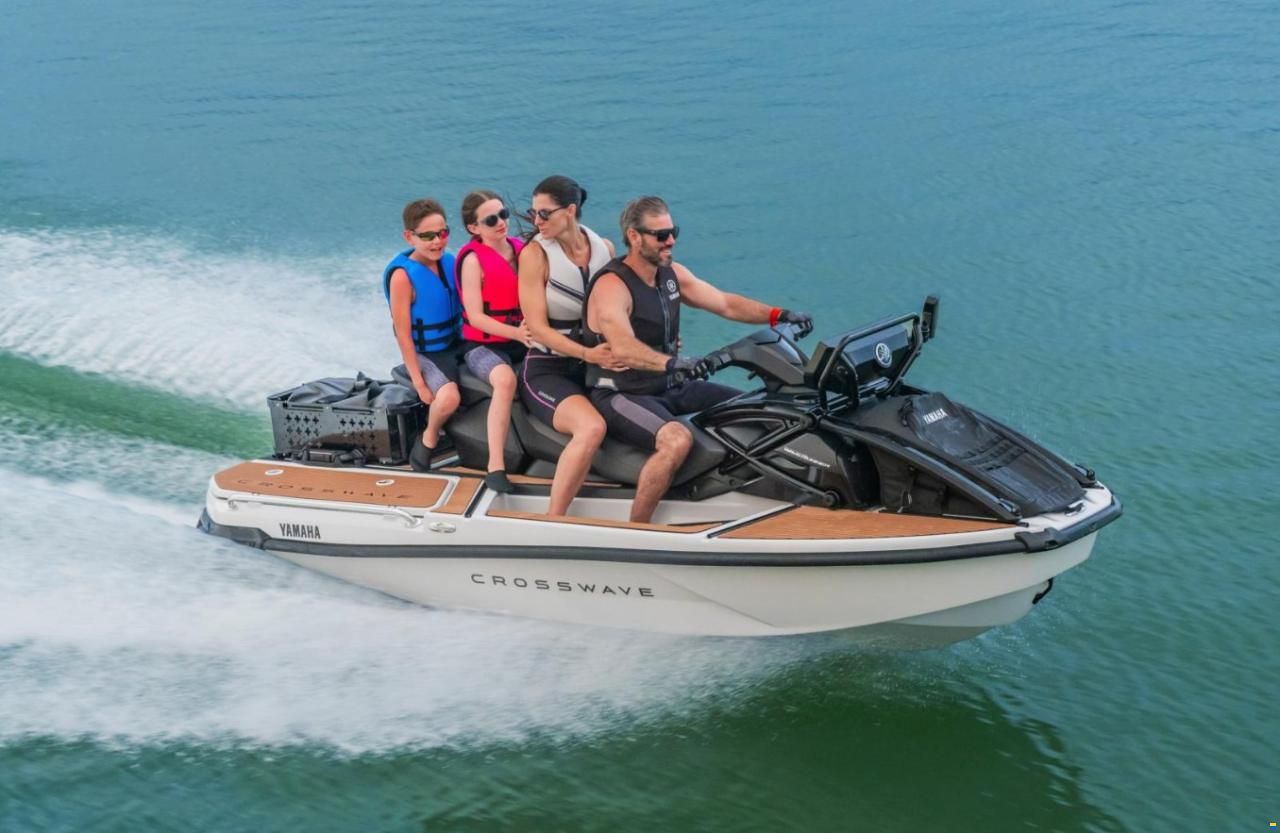 Yamaha WaveRunner Crosswave