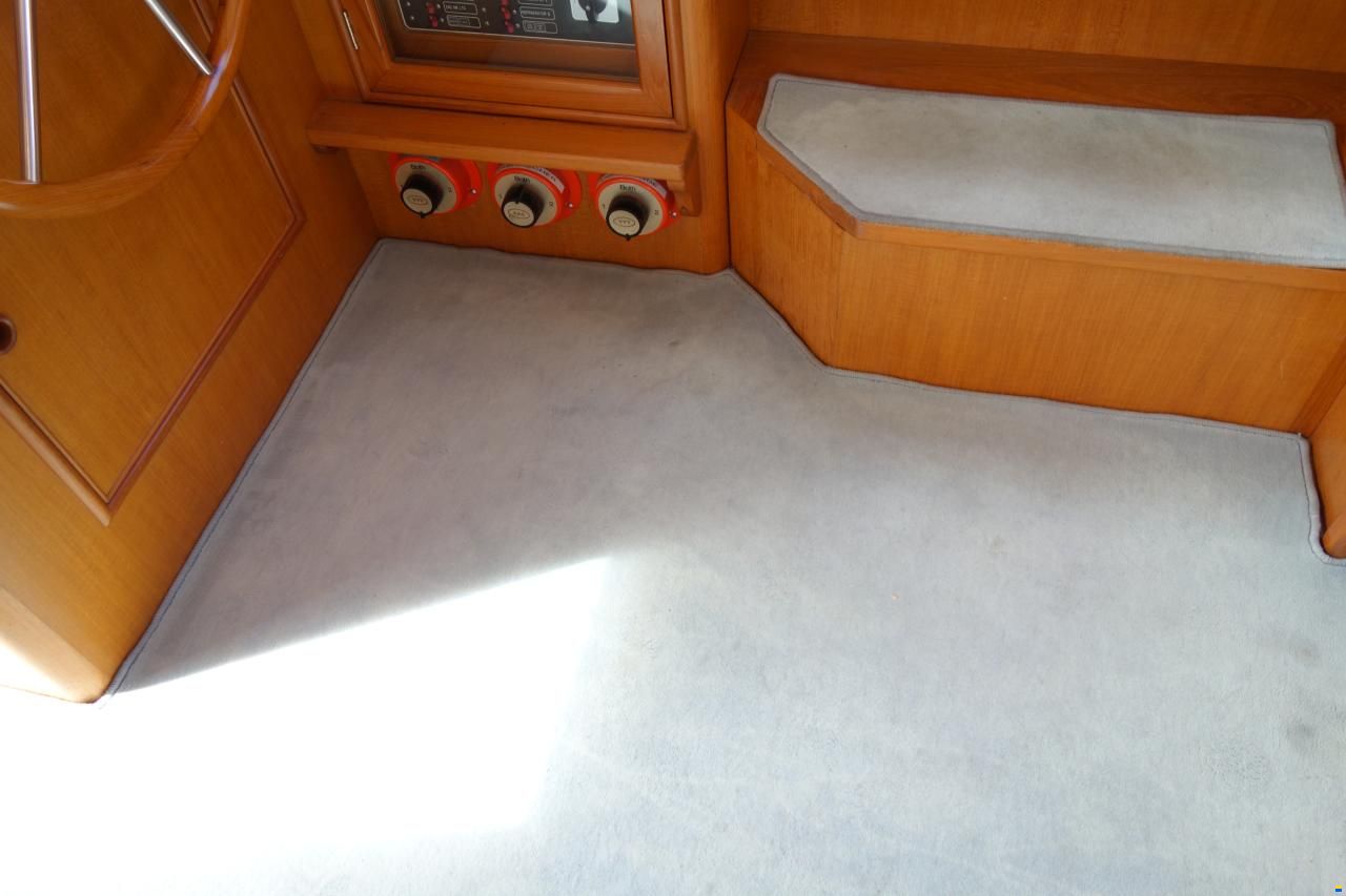 AMS Marine Trawler 420