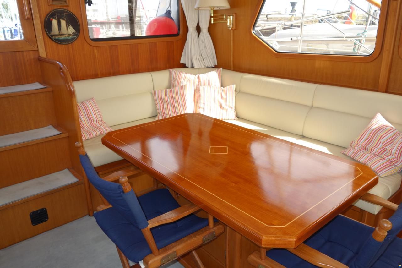 AMS Marine Trawler 420