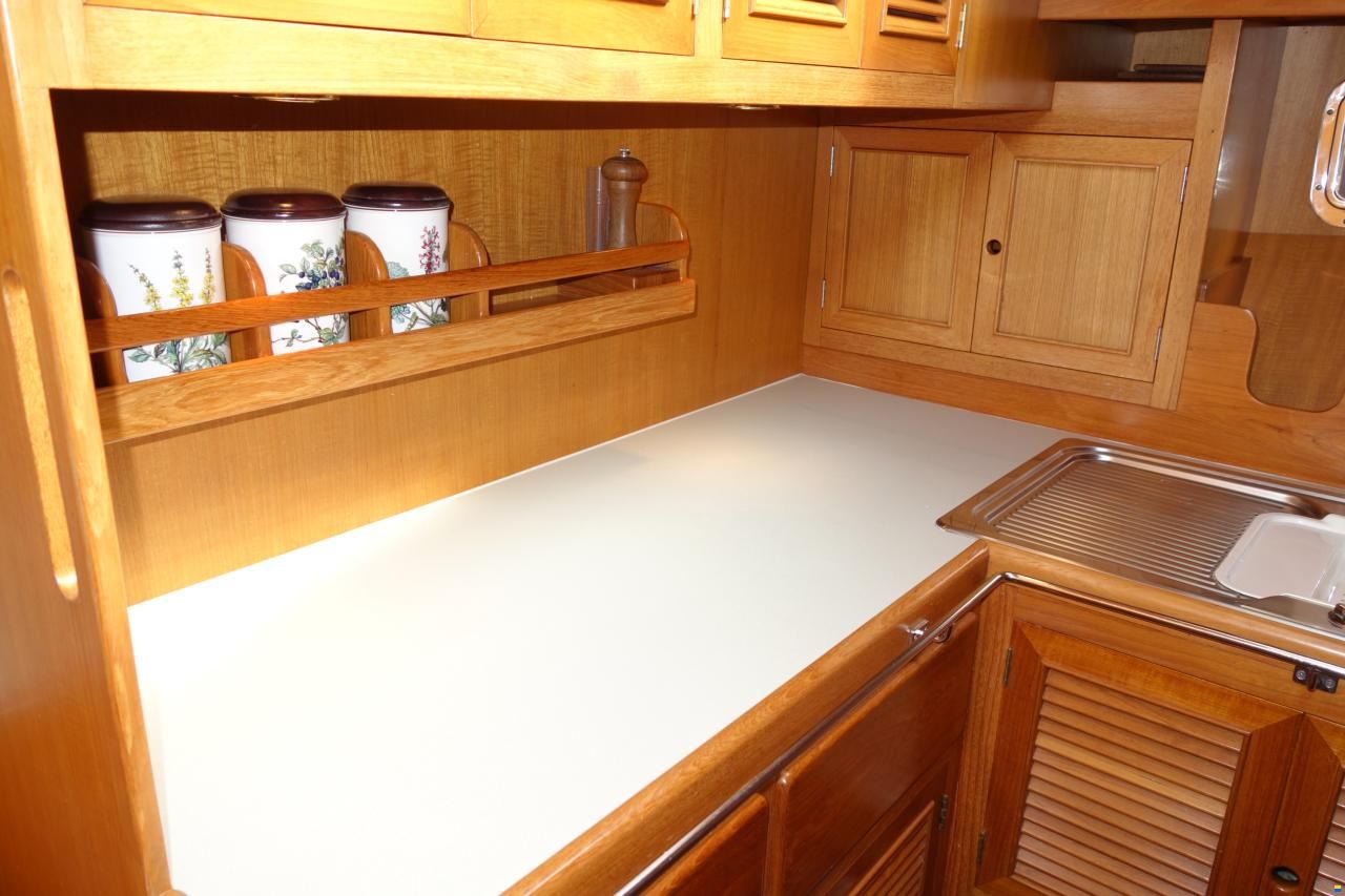 AMS Marine Trawler 420