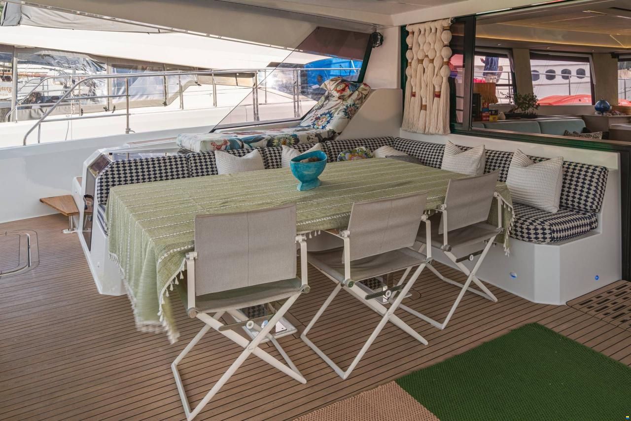 Fountaine-Pajot Power 67