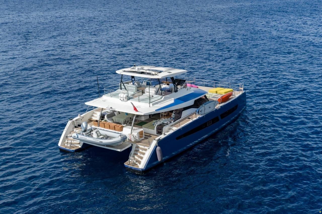 Fountaine-Pajot Power 67