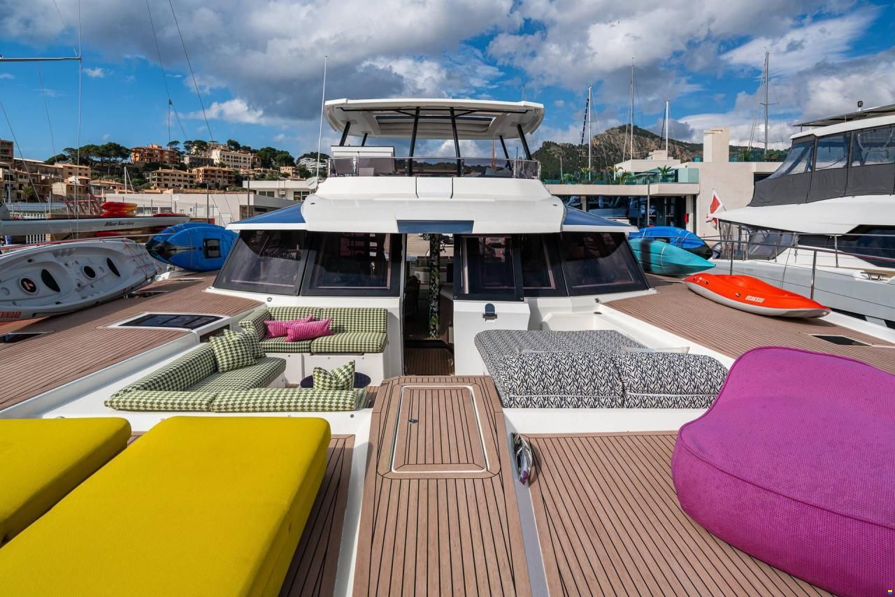 Fountaine-Pajot Power 67