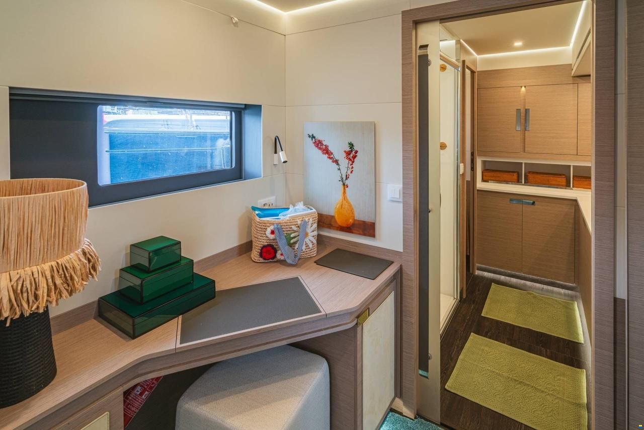 Fountaine-Pajot Power 67