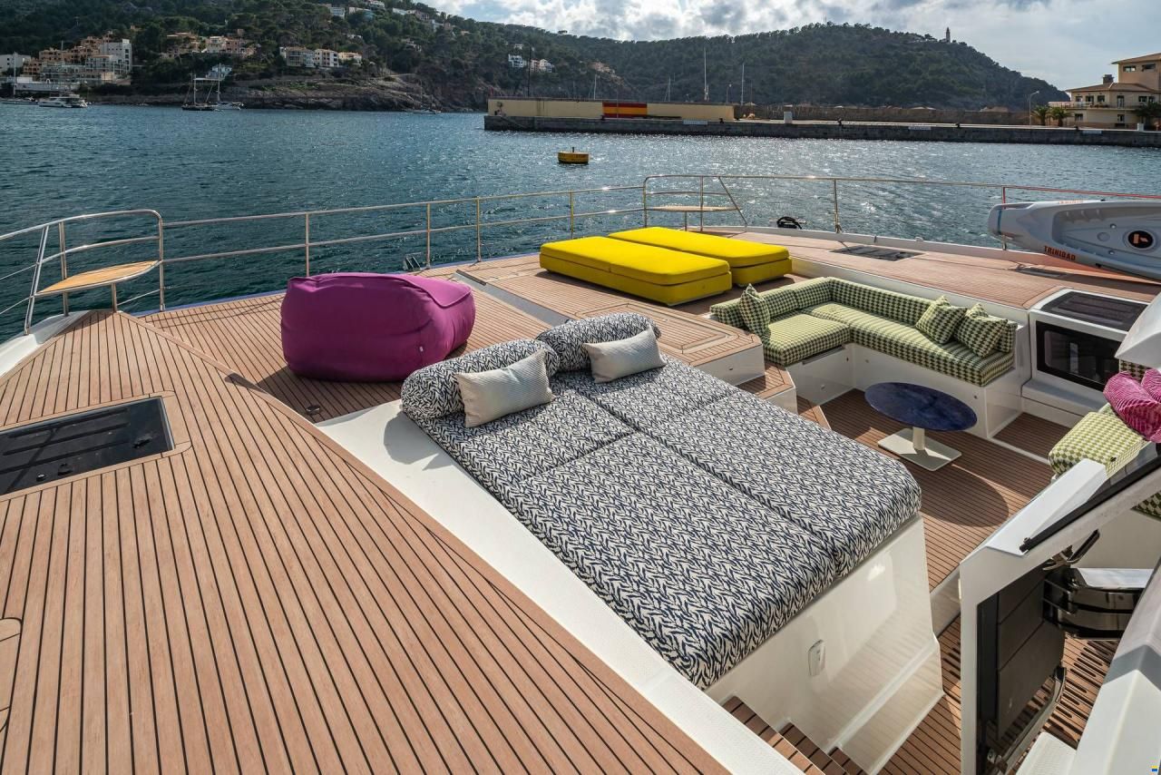 Fountaine-Pajot Power 67