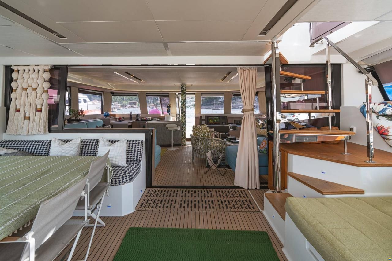 Fountaine-Pajot Power 67