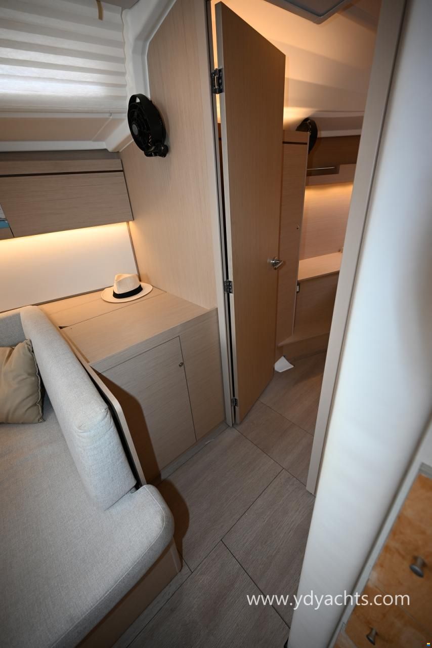 Beneteau Oceanis 40.1 Owner's Version