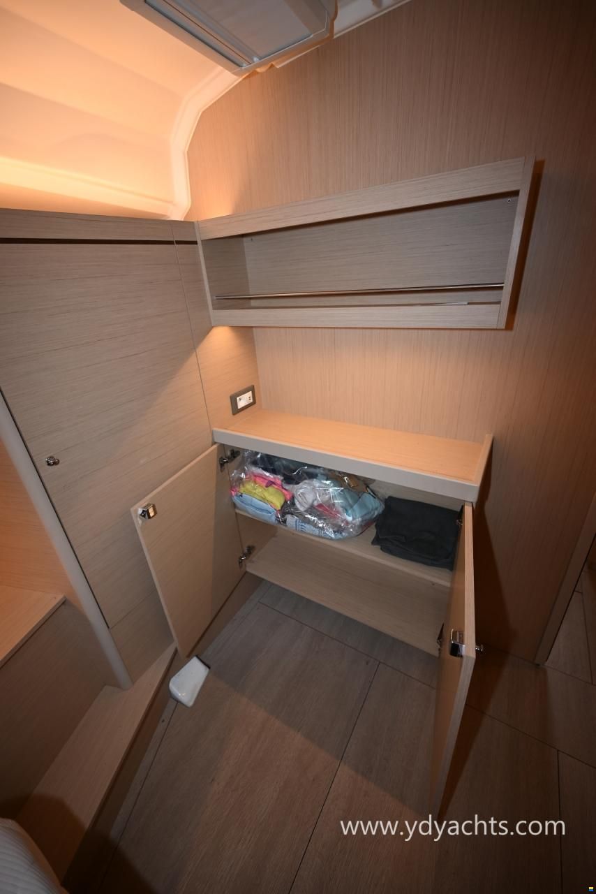 Beneteau Oceanis 40.1 Owner's Version