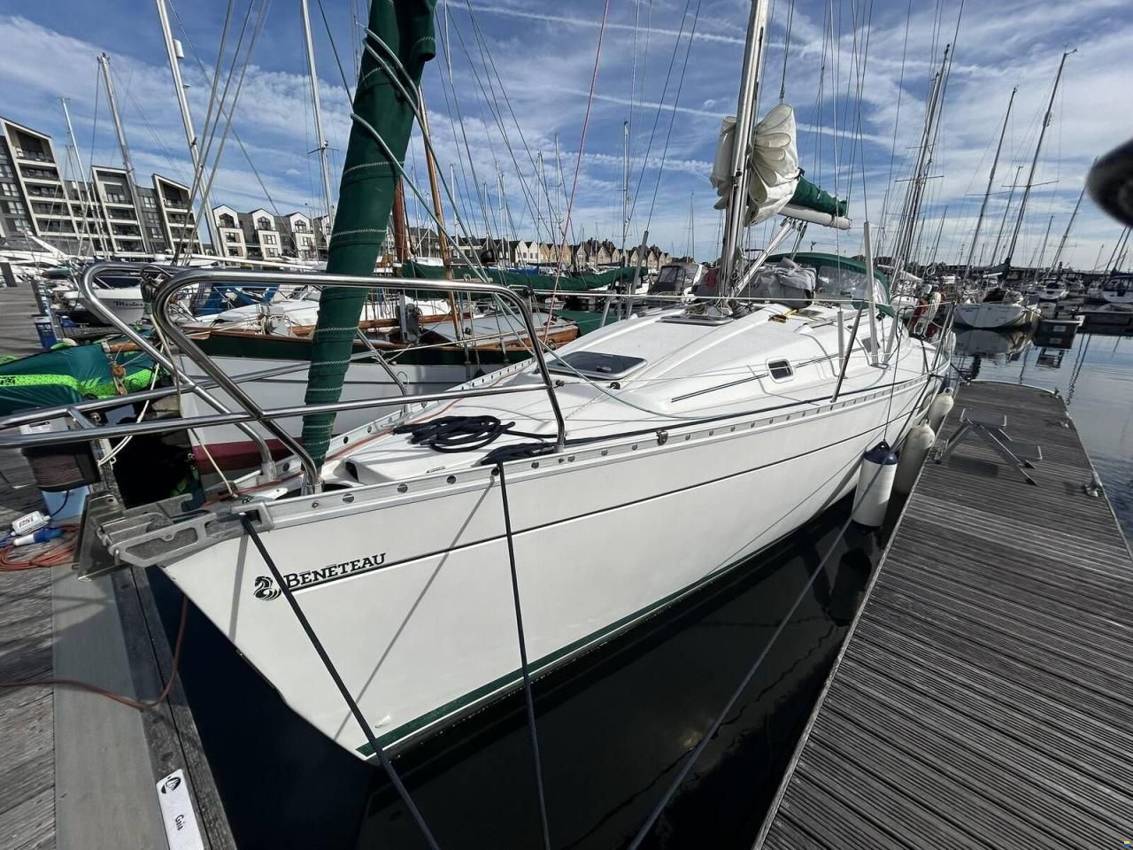 Beneteau Oceanis 351