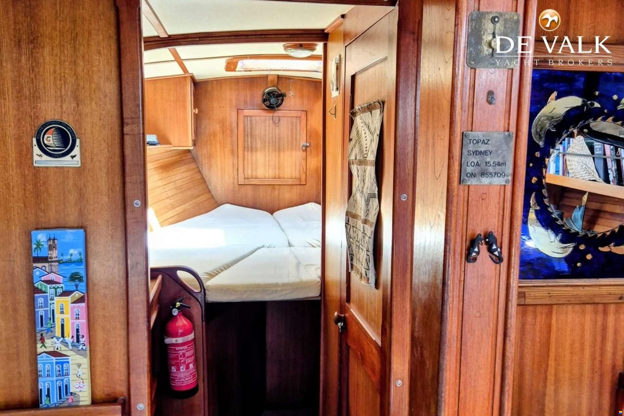 Brown Bluewater 49