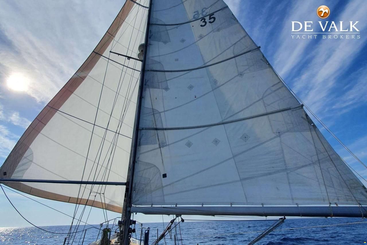 Brown Bluewater 49
