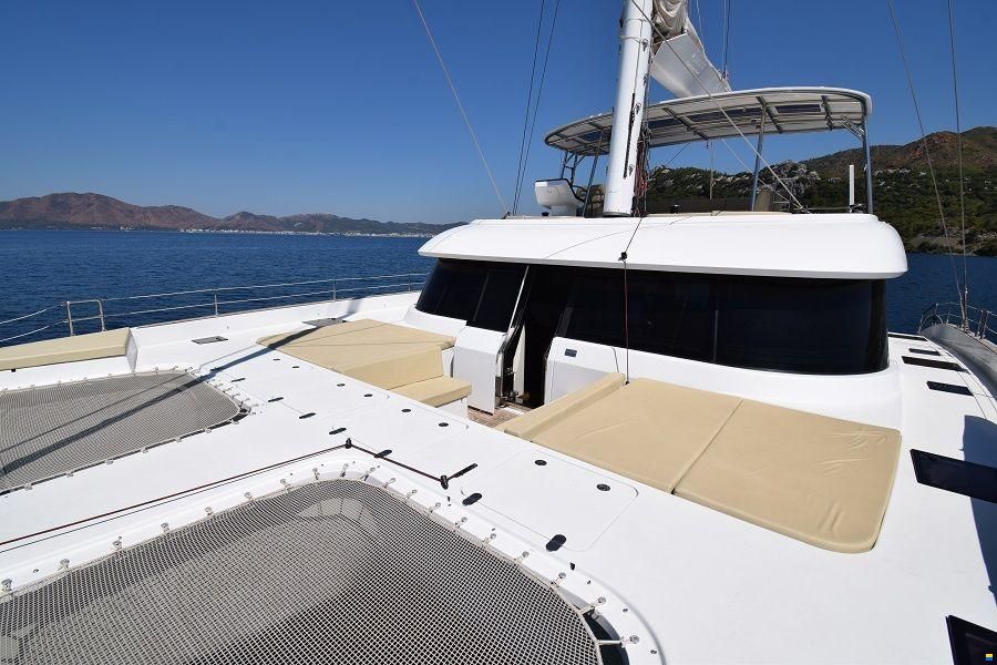 SunReef 50A Galley up Owner version