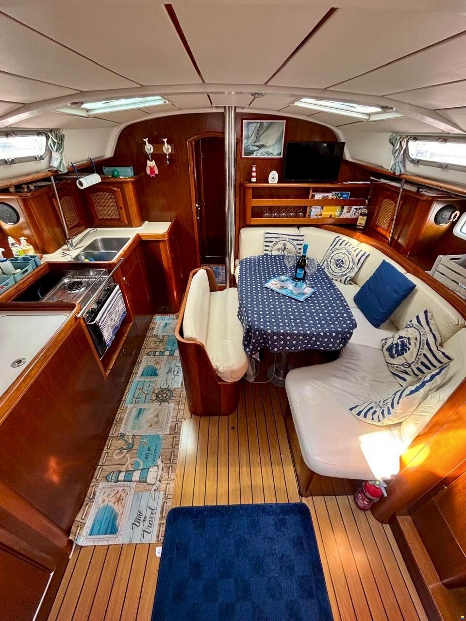 Beneteau Oceanis Clipper 411
