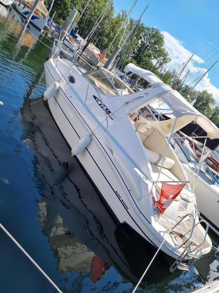 Man&ograve; 23.5 Cabin