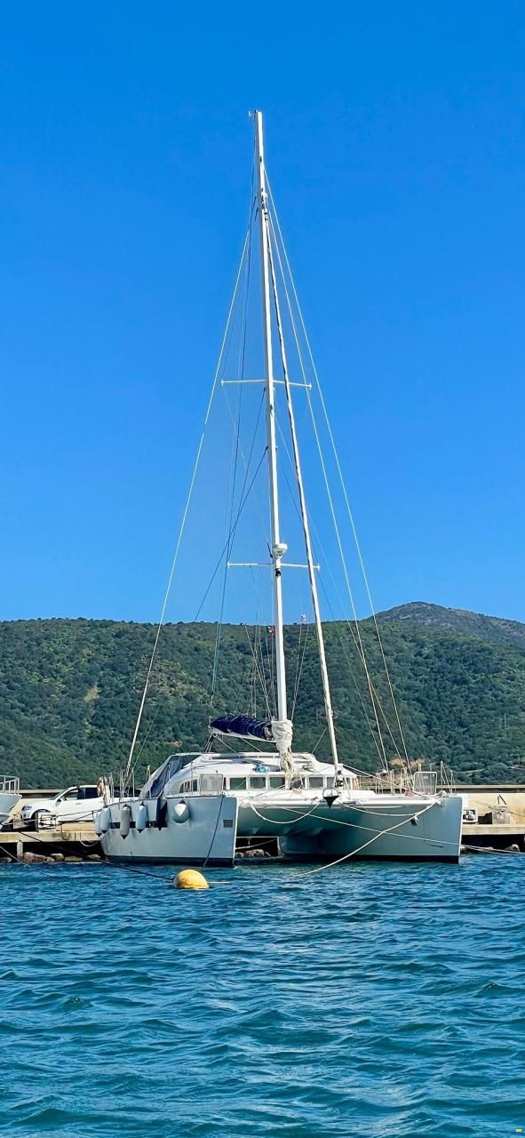 Lagoon 570