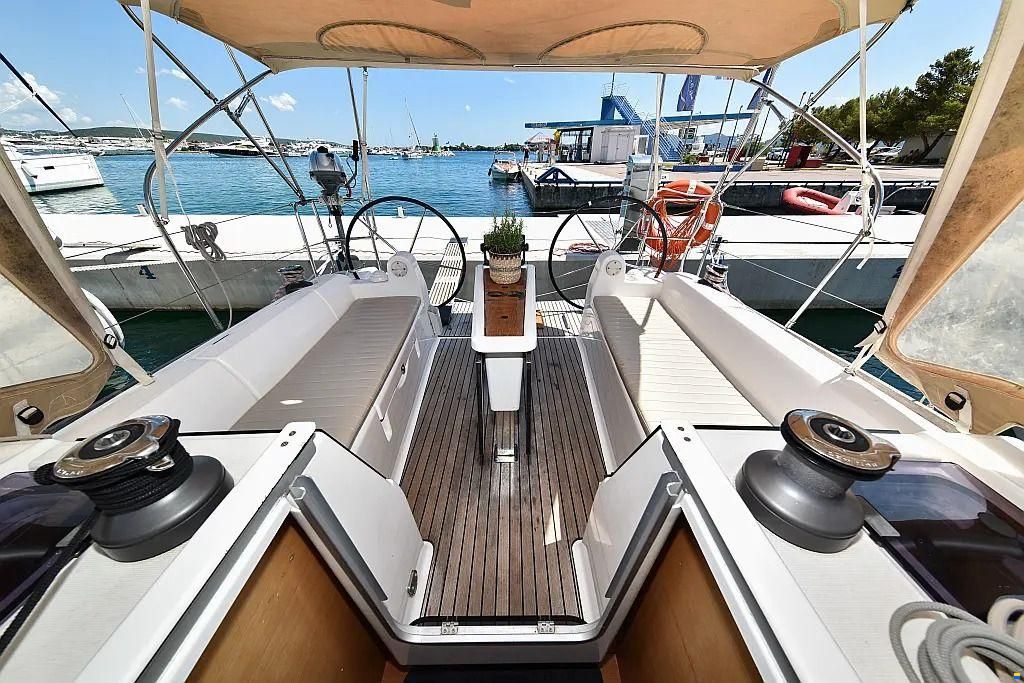 Dufour 350 Grand Large