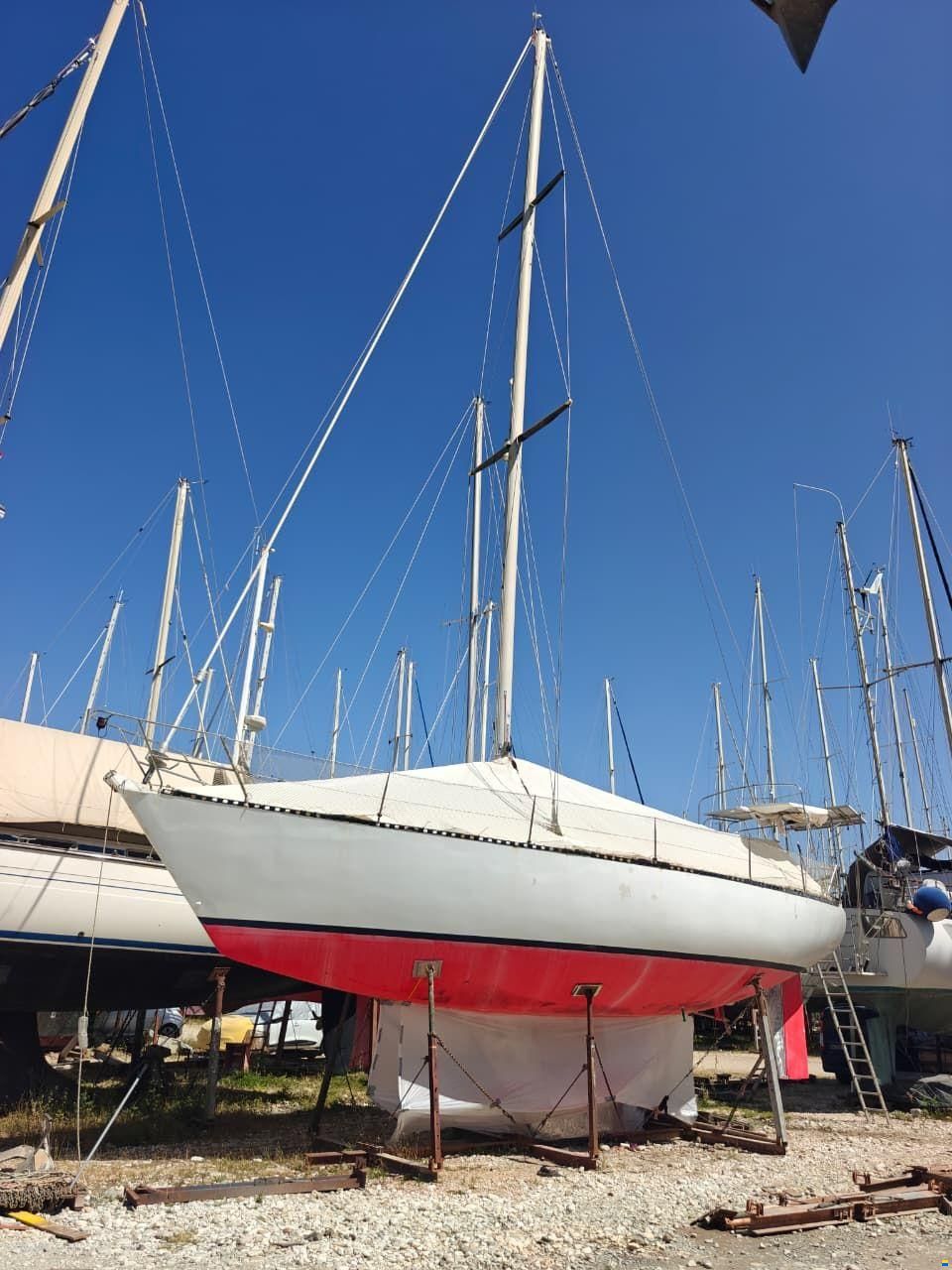 Dufour A9000 aluminium bluewater cruiser