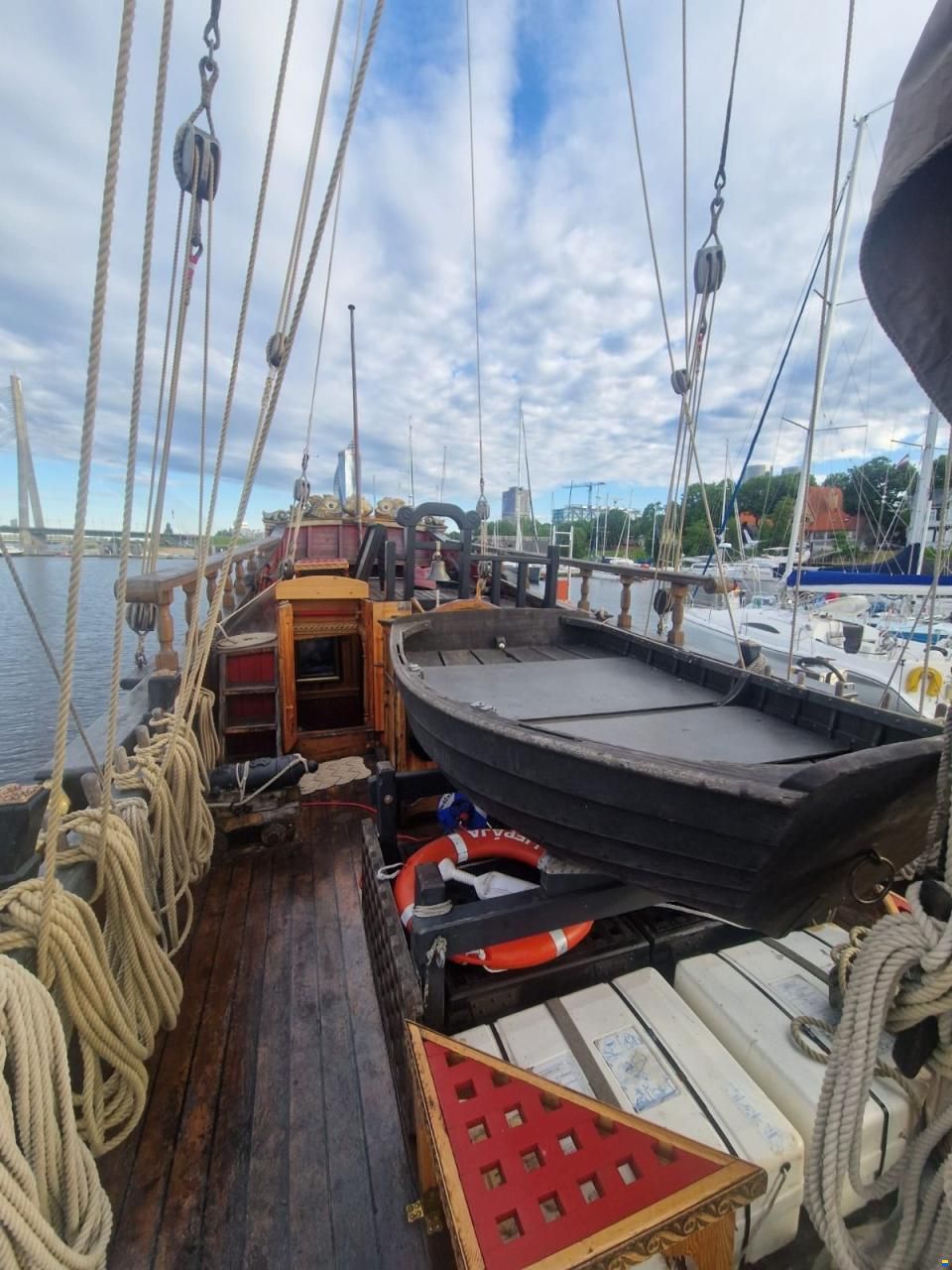 Askold 48