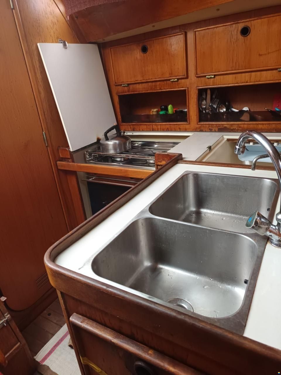 Jeanneau Sunshine 38