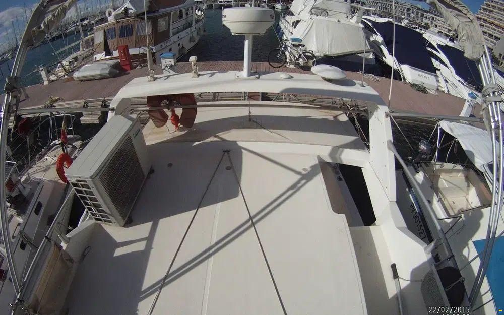 Azimut 37