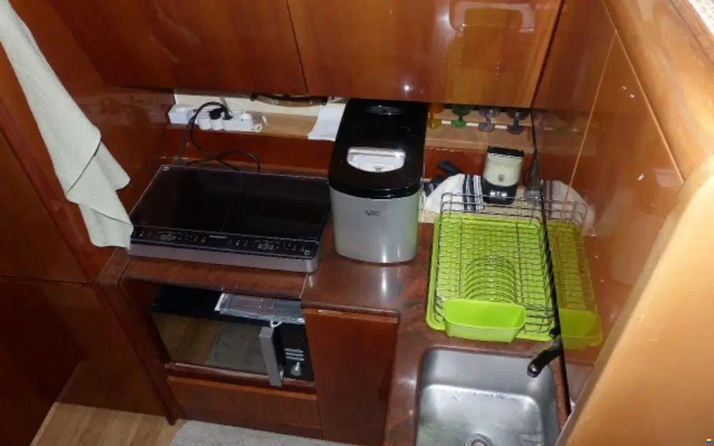 Azimut 37