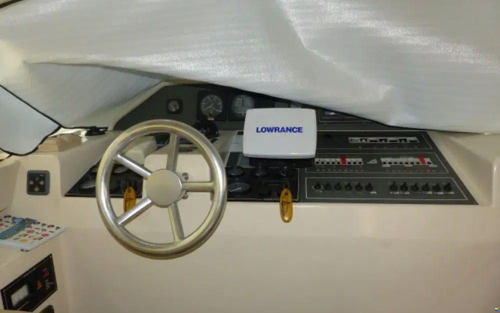 Azimut 37