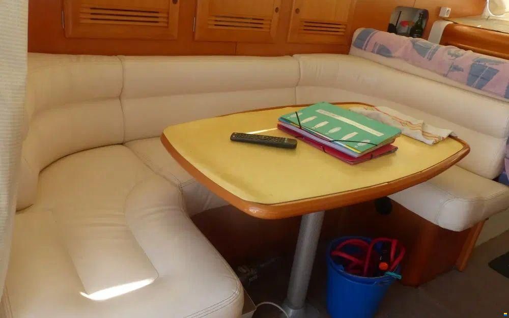 Beneteau Antares 10.80