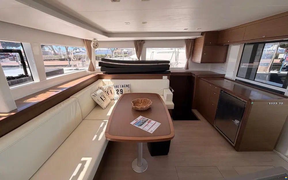 Lagoon 450 F