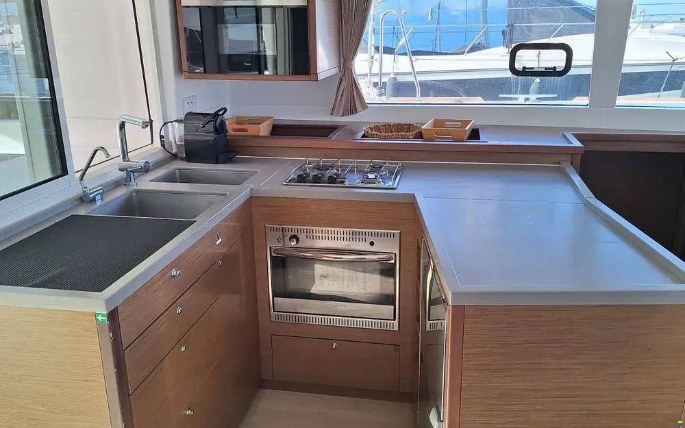 Lagoon 450 F