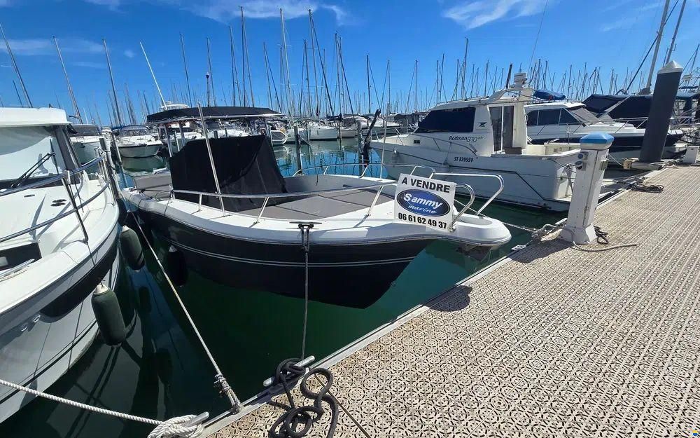 Kelt White Shark 285