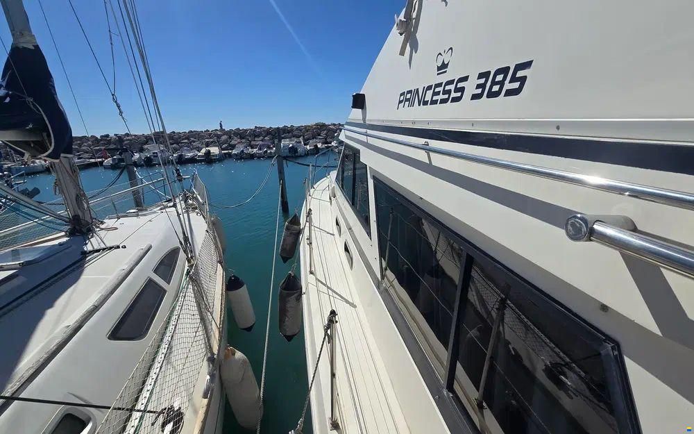 Marine Project Princess 385