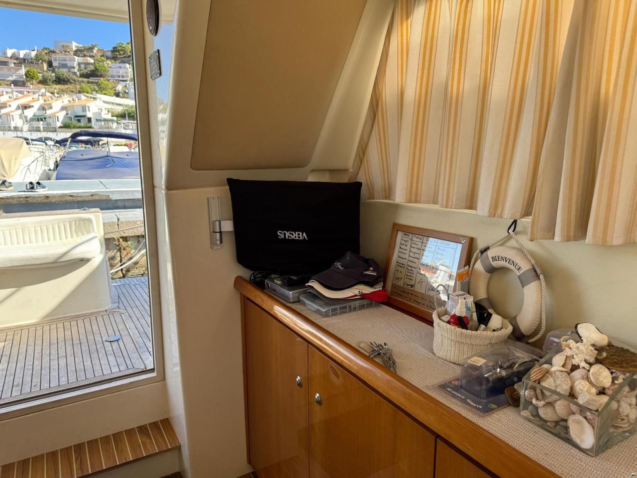 Mystic 38 ACM