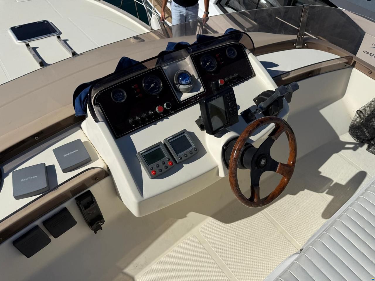 Mystic 38 ACM