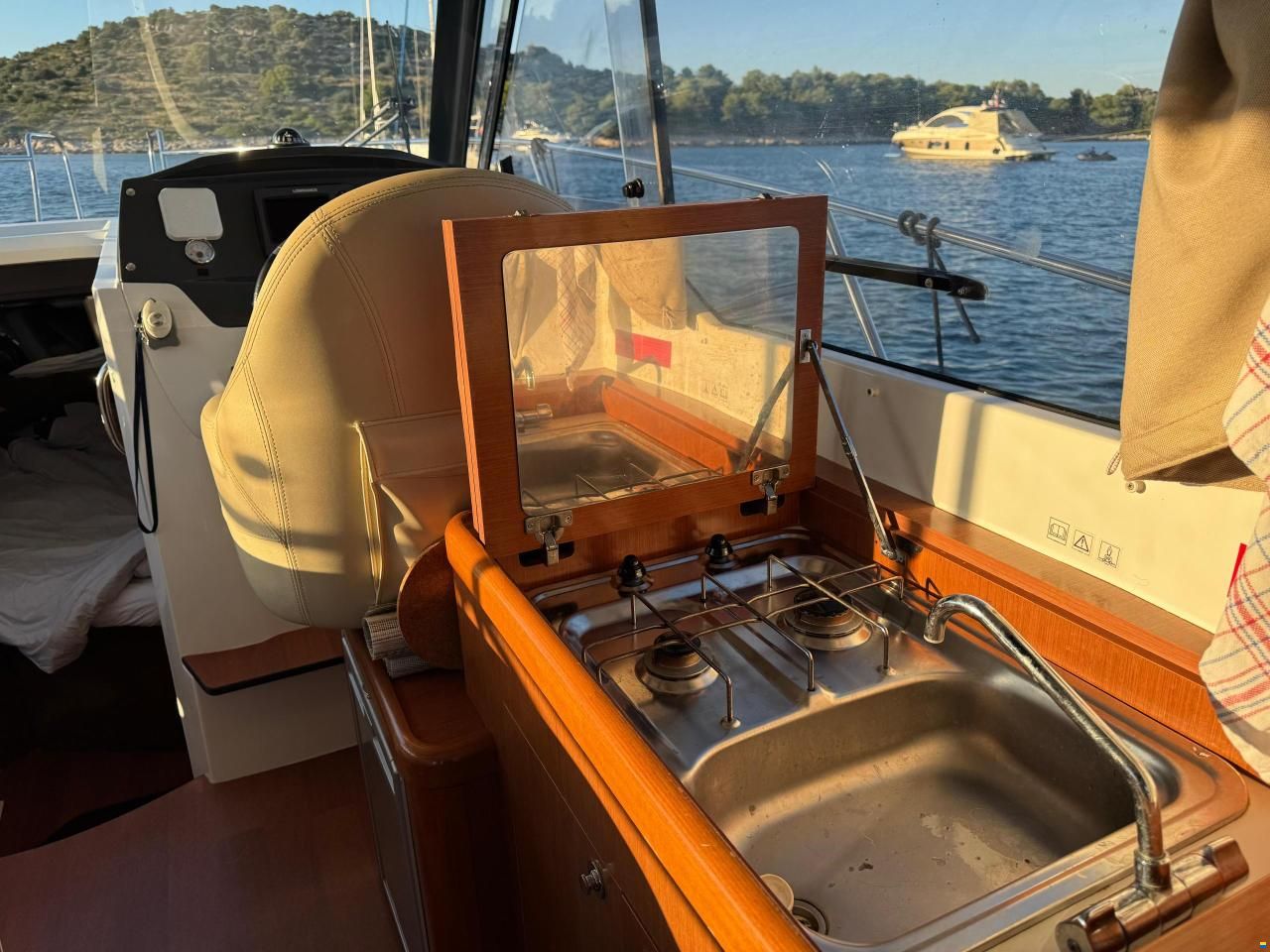 Beneteau Antares 8.80