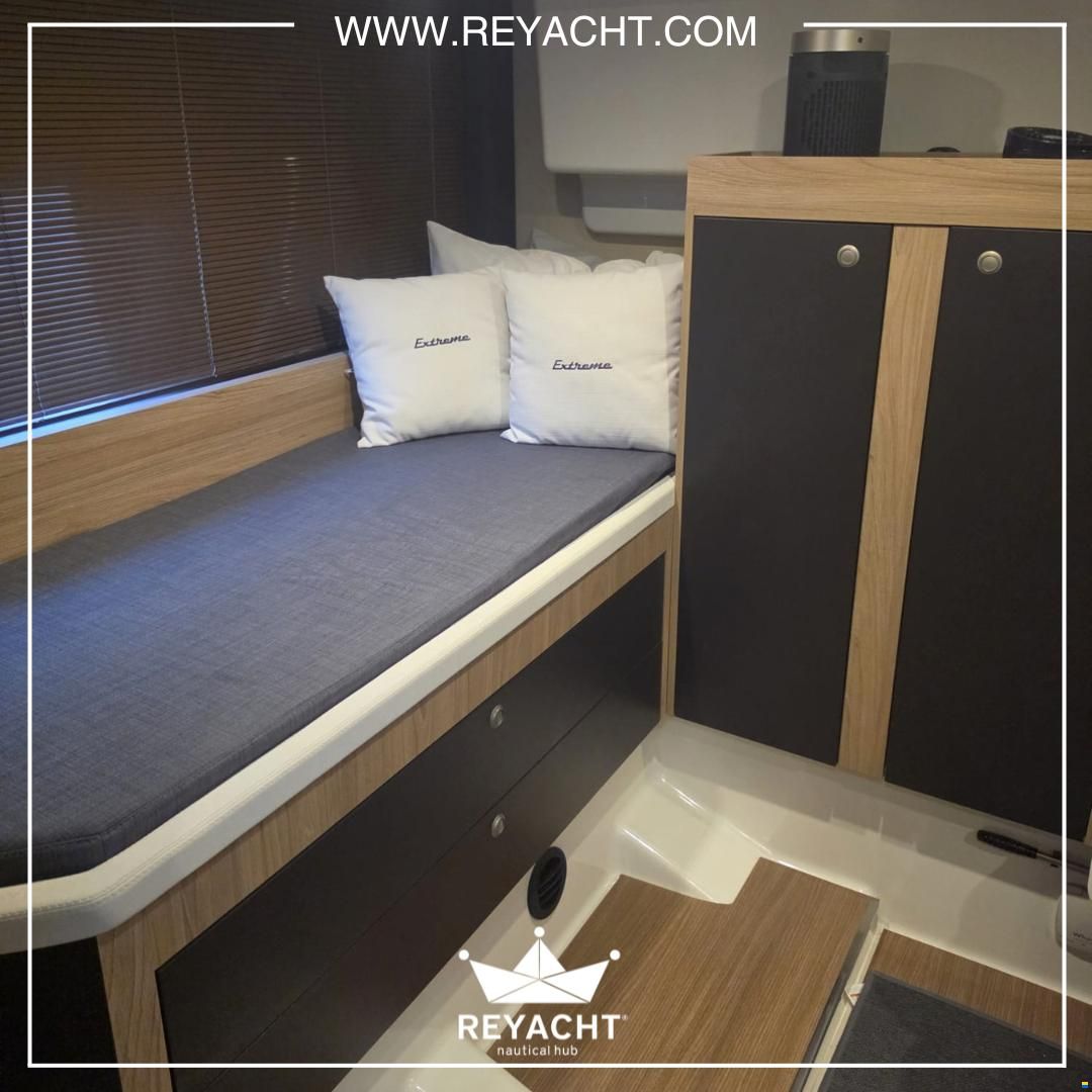 Cranchi M44 HT
