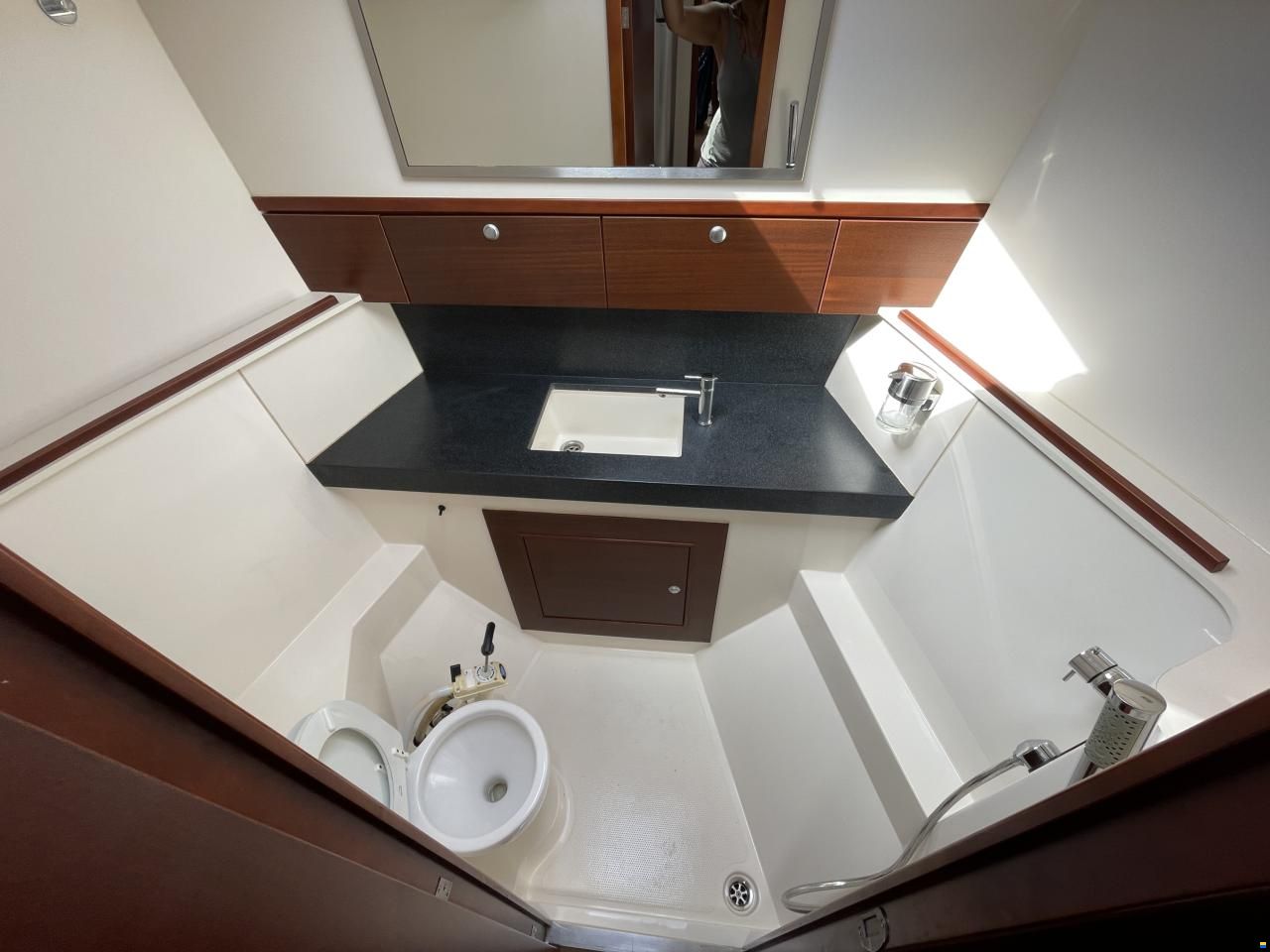 Hanse 470