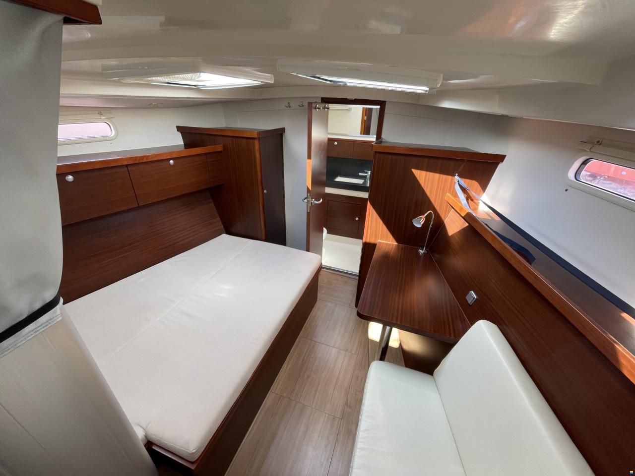 Hanse 470