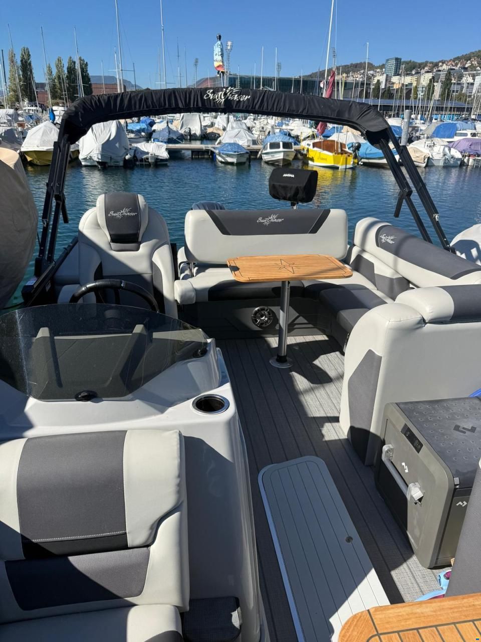 Sunchaser Geneva Sport 23 SB