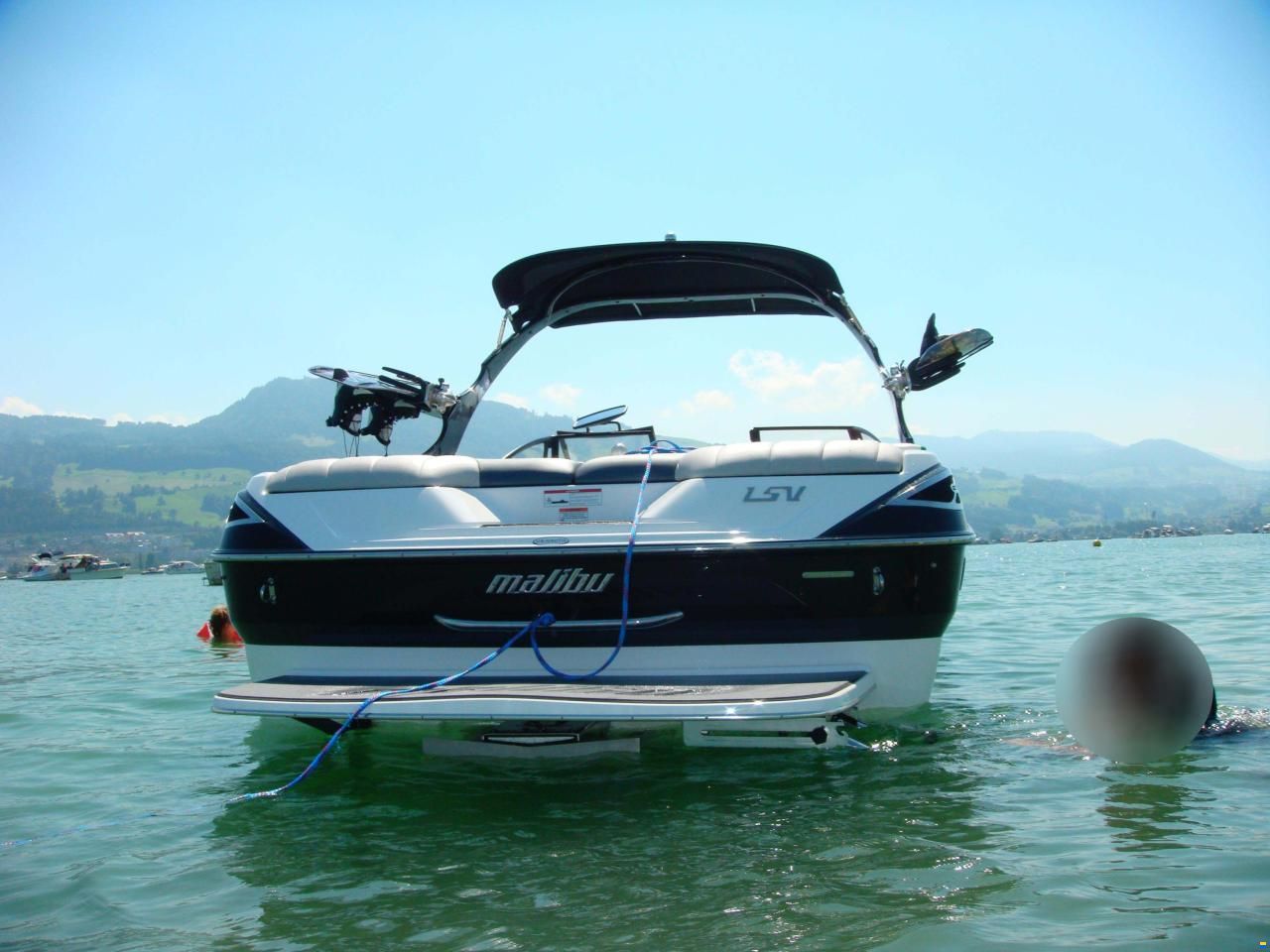 Malibu | LSV23 | Noir - Blanc