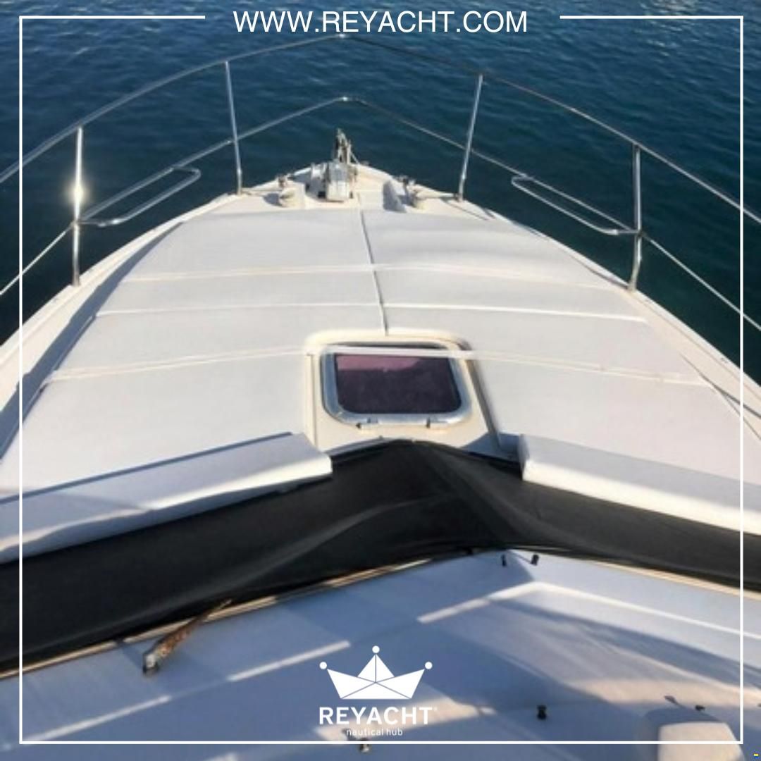 Azimut 37 Fly